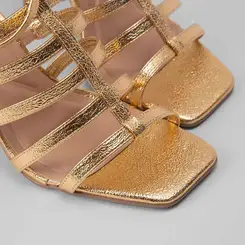 Sandália Gladiadora Gabriela Salto Fino Dourado