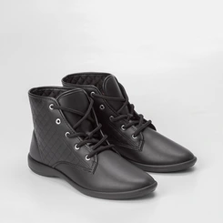 Ankle Boot Moleca Detalhe Pespontos Cruzados Preto