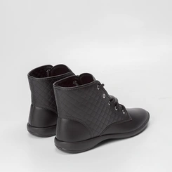 Ankle Boot Moleca Detalhe Pespontos Cruzados Preto