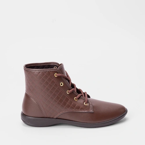Ankle Boot Moleca Detalhe Pespontos Cruzados Marrom