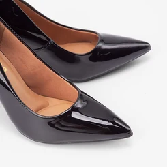 Scarpin Feminino Gabriela Essenciais Salto Fino Verniz Preto