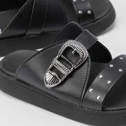 Rasteira Infantil Papete Molekinha Flat Fivela & Rebite Preto