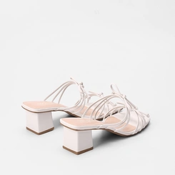 Tamanco Feminino Penélope Multitiras Slim Detalhe Laço Off White
