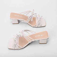 Tamanco Feminino Penélope Multitiras Slim Detalhe Laço Off White