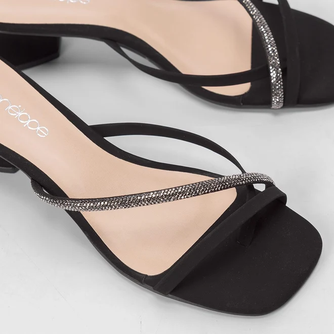 Tamanco Penélope Tiras Slim Strass Preto