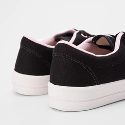 Tênis Infantil Vertus Casual Flor Lateral Preto
