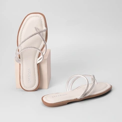 Rasteira Penélope Tiras Cruzadas Strass Off White