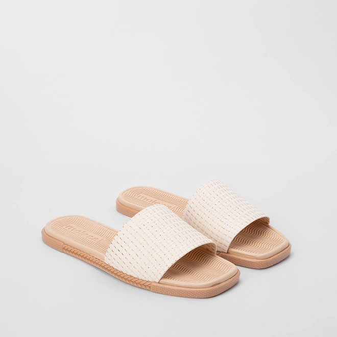 Rasteira Moleca Tira Larga Texturizada Brilho Off White