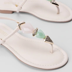 Sandália Rasteira Gabriela Detalhe Pedraria Off White