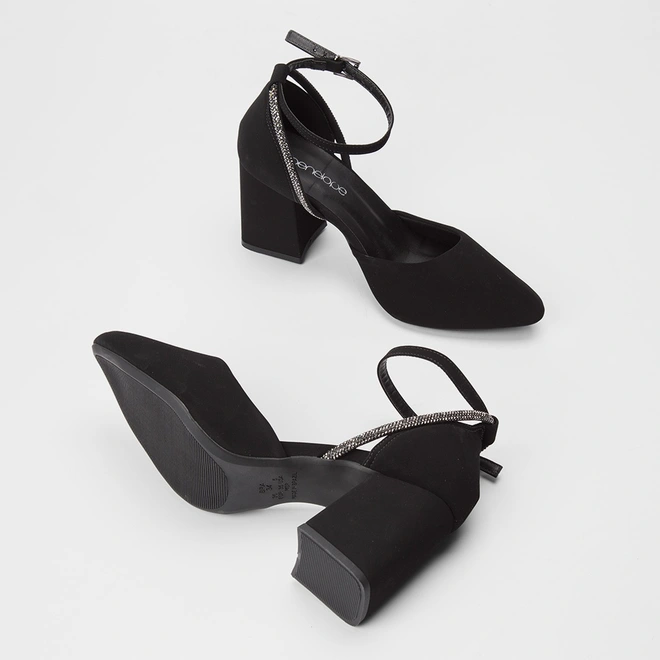 Scarpin Feminino Penélope Tira Strass Nobuck Preto