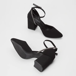 Scarpin Feminino Penélope Tira Strass Nobuck Preto