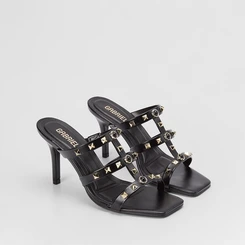 Tamanco Gabriela Salto Fino Tachas Preto