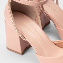 Scarpin Feminino Penélope Tira Strass Nude