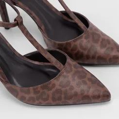 Scarpin Gabriela Salto Alto Fino Detalhe Tira Onça