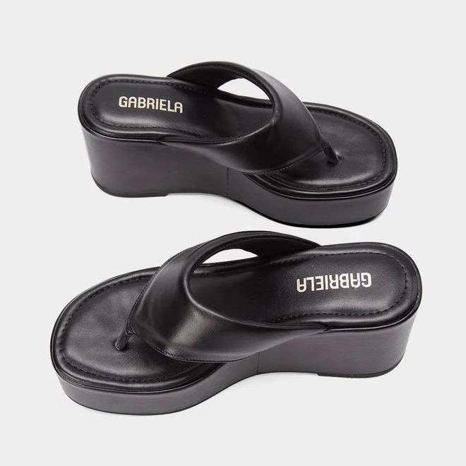 Tamanco Feminino Gabriela Plataforma Tira de Dedo Puffer Preto