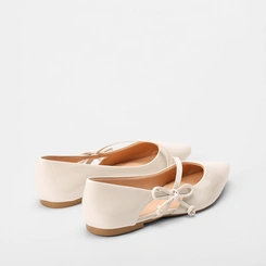 Sapatilha Gabriela Detalhe Laço Lateral Off White