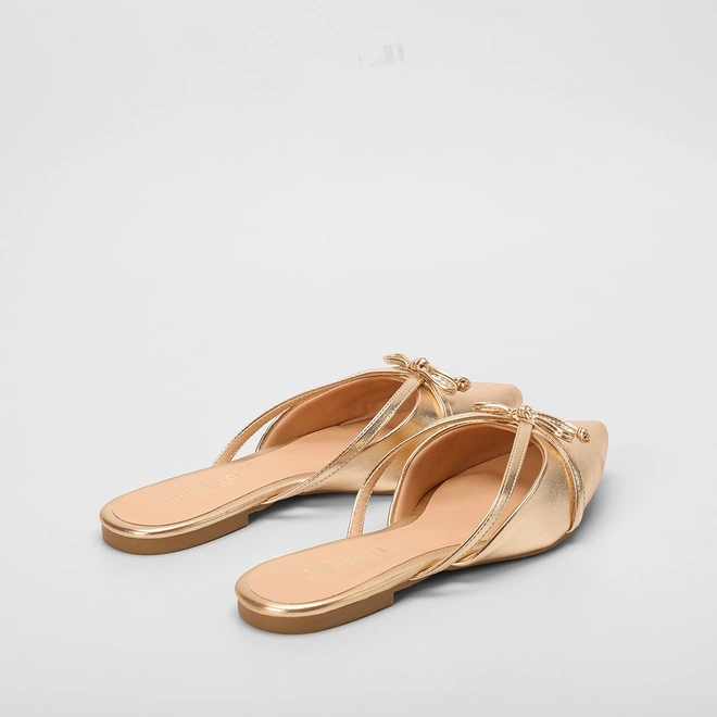 Mule Gabriela Detalhe Laço Dourado