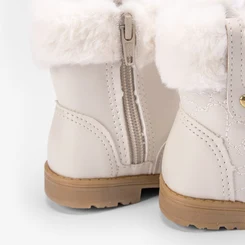 Bota Bebê Gabrielinha Detalhe Pelinho Bege