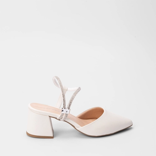 Scarpin Slingback Penélope Salto Geométrico Tira Strass Off White