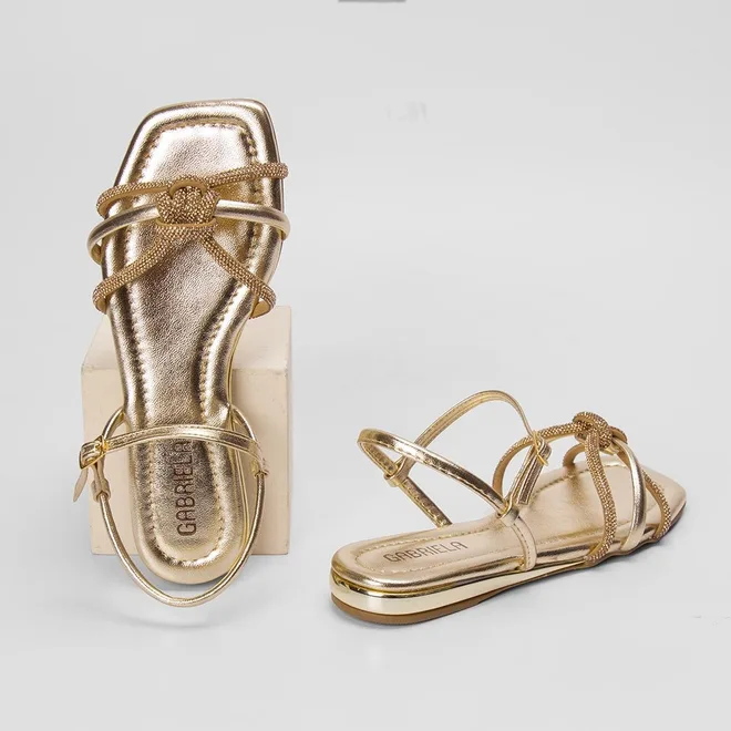 Sandália Rasteira Gabriela Tiras Strass & Nó Dourado