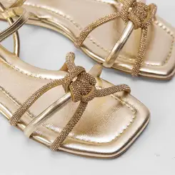 Sandália Rasteira Gabriela Tiras Strass & Nó Dourado