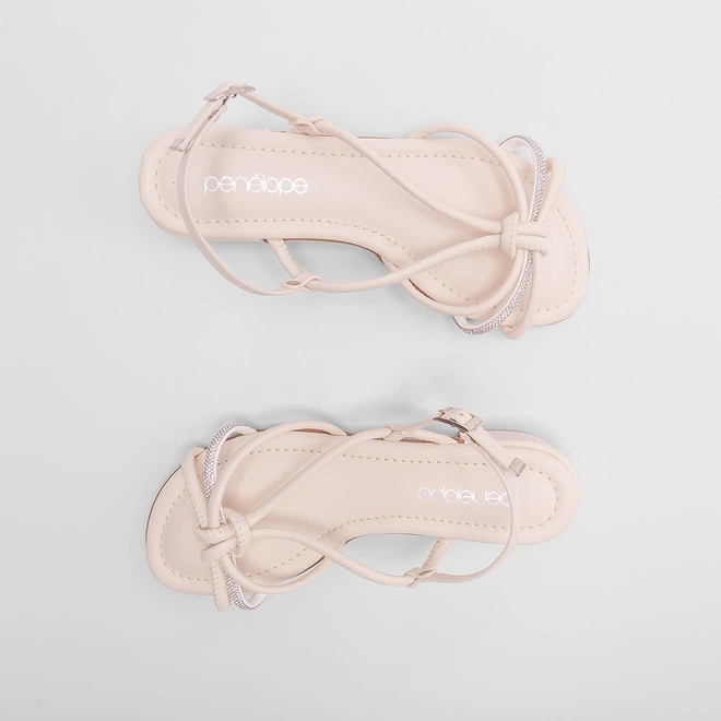 Sandália Feminina Penélope Mutitiras Detalhe Nó & Strass Off White