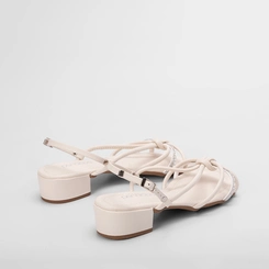 Sandália Feminina Penélope Mutitiras Detalhe Nó & Strass Off White