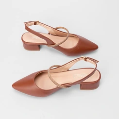 Scarpin Slingback Feminino Gabriela Detalhe Tira Strass Caramelo