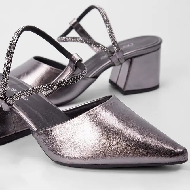 Scarpin Slingback Feminino Penélope Salto Geométrico Tira Strass Metalizada Preto