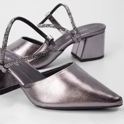 Scarpin Slingback Feminino Penélope Salto Geométrico Tira Strass Metalizada Preto
