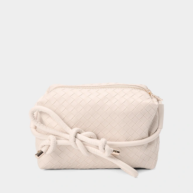 Bolsa Transversal Penélope Tressê Detalhe Alça Nó Off White