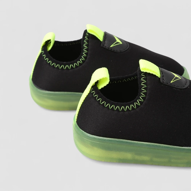 Slip On Infantil Vertus Led Calce Fácil Preto