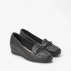 Mocassim Modare Ultraconforto Anabela Detalhe Perfuros & Corrente Preto