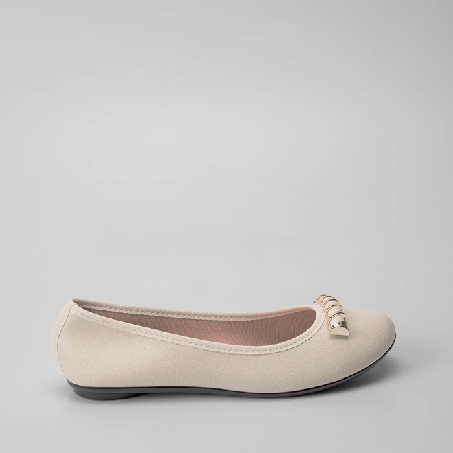 Sapatilha Moleca Detalhe Enfeite Metalizado Off White