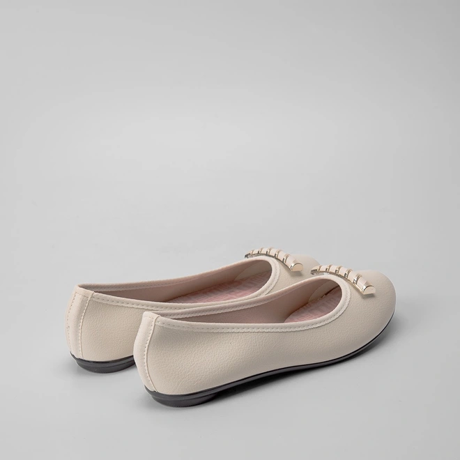 Sapatilha Moleca Detalhe Enfeite Metalizado Off White