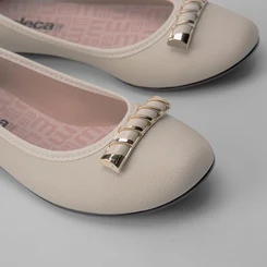 Sapatilha Moleca Detalhe Enfeite Metalizado Off White