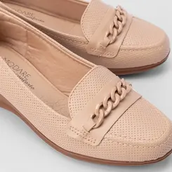 Mocassim Modare Ultraconforto Anabela Detalhe Corrente Nude