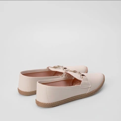Sapatilha Alpargata Moleca Detalhe Fivela Off White