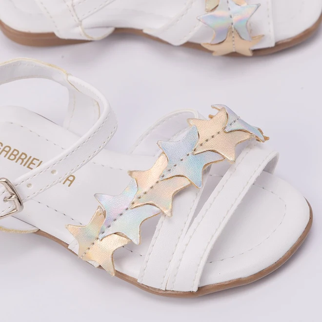 Sandália Infantil Gabrielinha Tira Estrelas Metalizada Off White