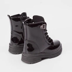Bota Coturno Infantil Gabrielinha Ilhós Verniz Preto