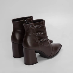 Ankle Boot Dakota Detalhe Fivelas Laterais Marrom