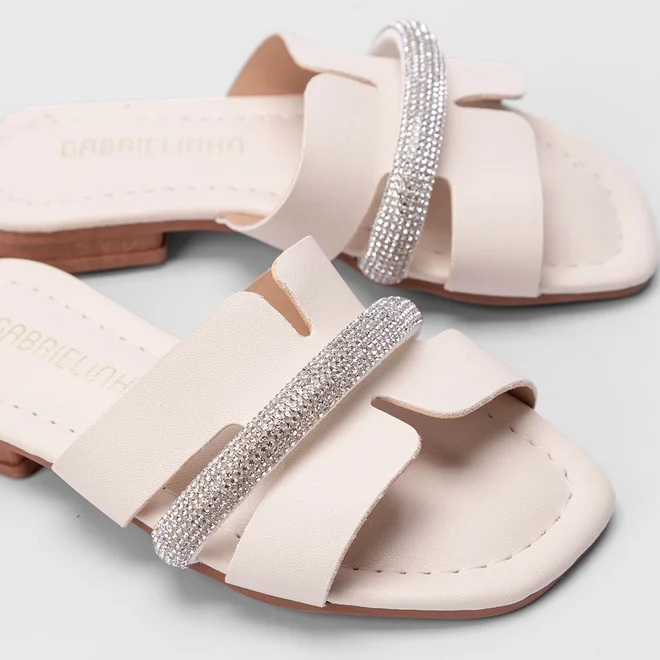 Rasteira Gabrielinha Tira Recorte Vazado & Strass Off White