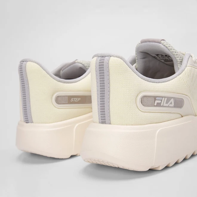 Tênis Fila Step Esportivo Feminino Chunky Off White