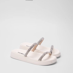 Rasteira Papete Moleca Flat Tiras em Pedraria Off White