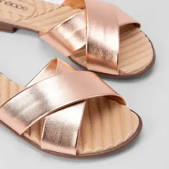 Rasteira Feminina Penélope Tiras Cruzadas Metalizada Ouro Rose