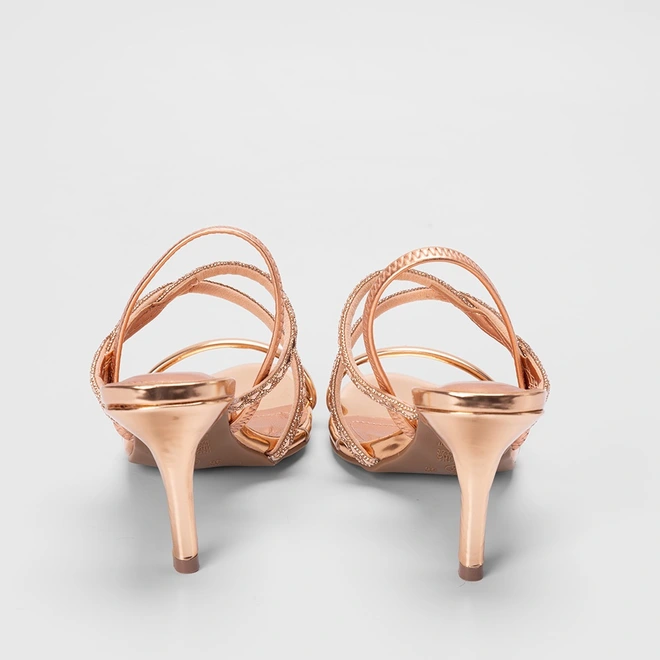 Sandália Via Marte Tiras Pedraria Rose Gold