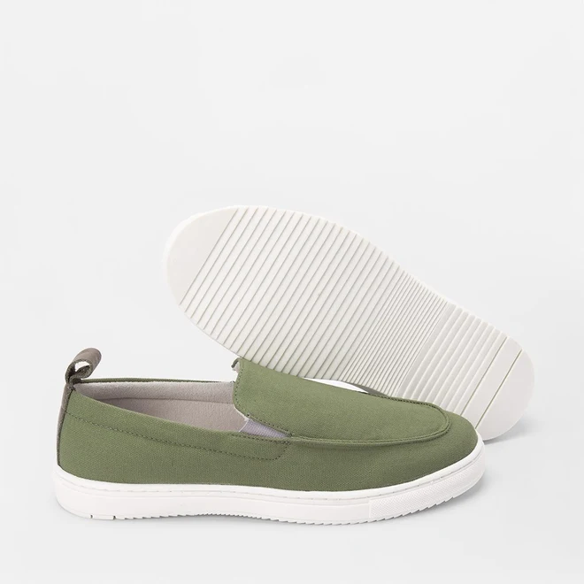Slip On Woche Básico Verde Oliva
