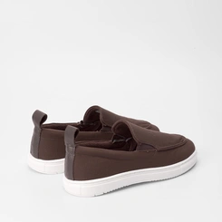 Slip On Woche Básico Marrom