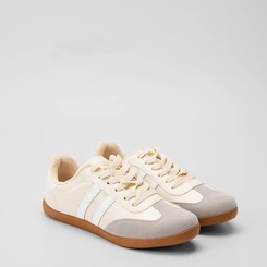 Tênis Casual Feminino Penélope Detalhe Recorte Nobuck Bege & Cinza