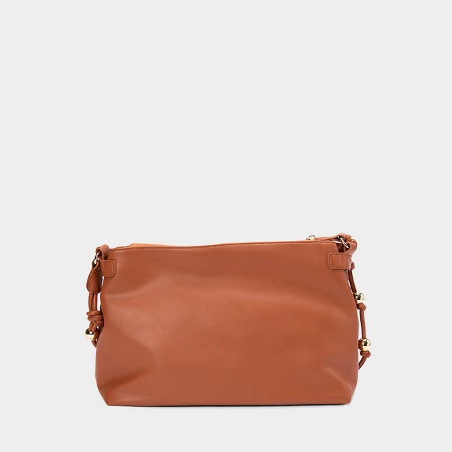 Bolsa Soft Gabriela Detalhes Esferas Caramelo